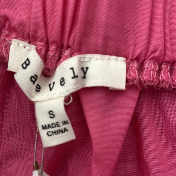 women’s pink two piece skirt set - Picture 2 of 3